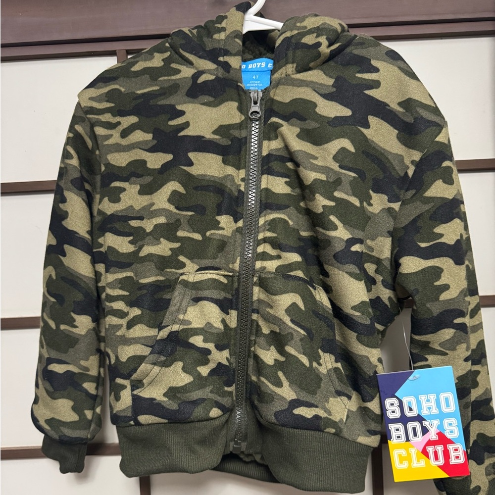 Camouflage Zip-Up Hoodie